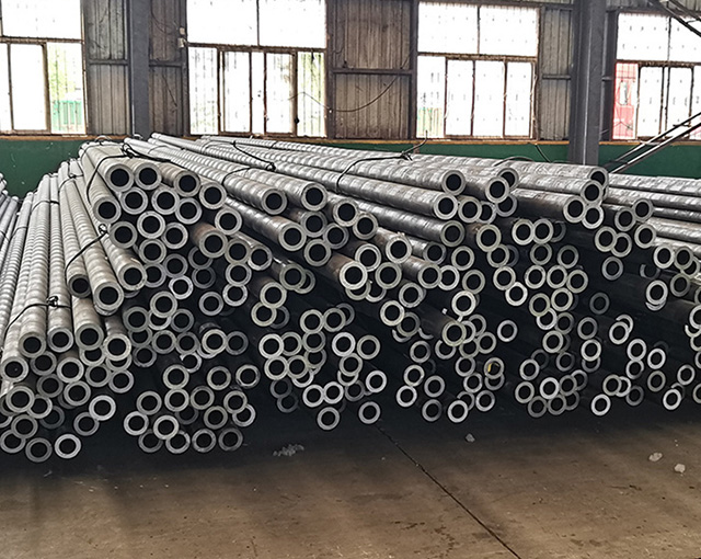 Alloy Steel Seamless Pipe ASTM A213 A335 A519